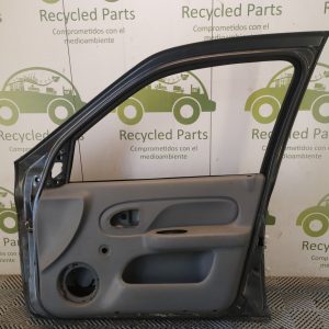 Puerta Delantera Derecha Renault Clio 2 (05581436)