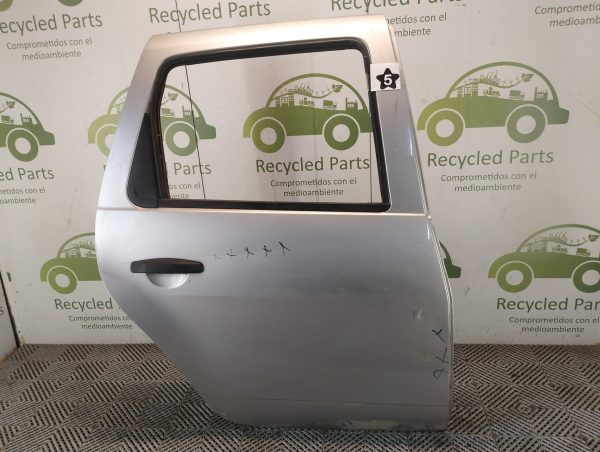 Puerta Trasera Derecha Renault Duster (06083393)
