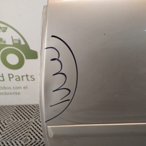 Puerta Trasera Izquierda Chevrolet Corsa (05503189)