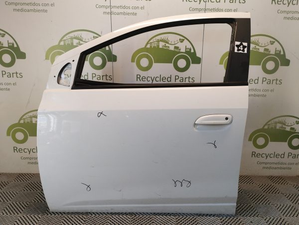 Puerta Delantera Izquierda Chevrolet Onix (05503079)