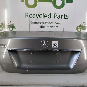 Tapa De Baul Mercedes Benz C250 (03667240)