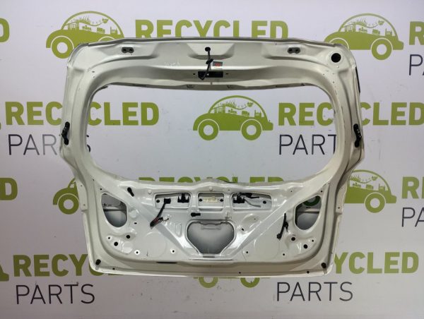 Porton Trasero Toyota Yaris Ln (03524208) Lp