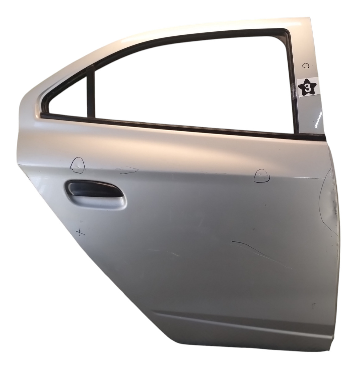 Puerta Trasera Derecha Chevrolet Onix (05768144)