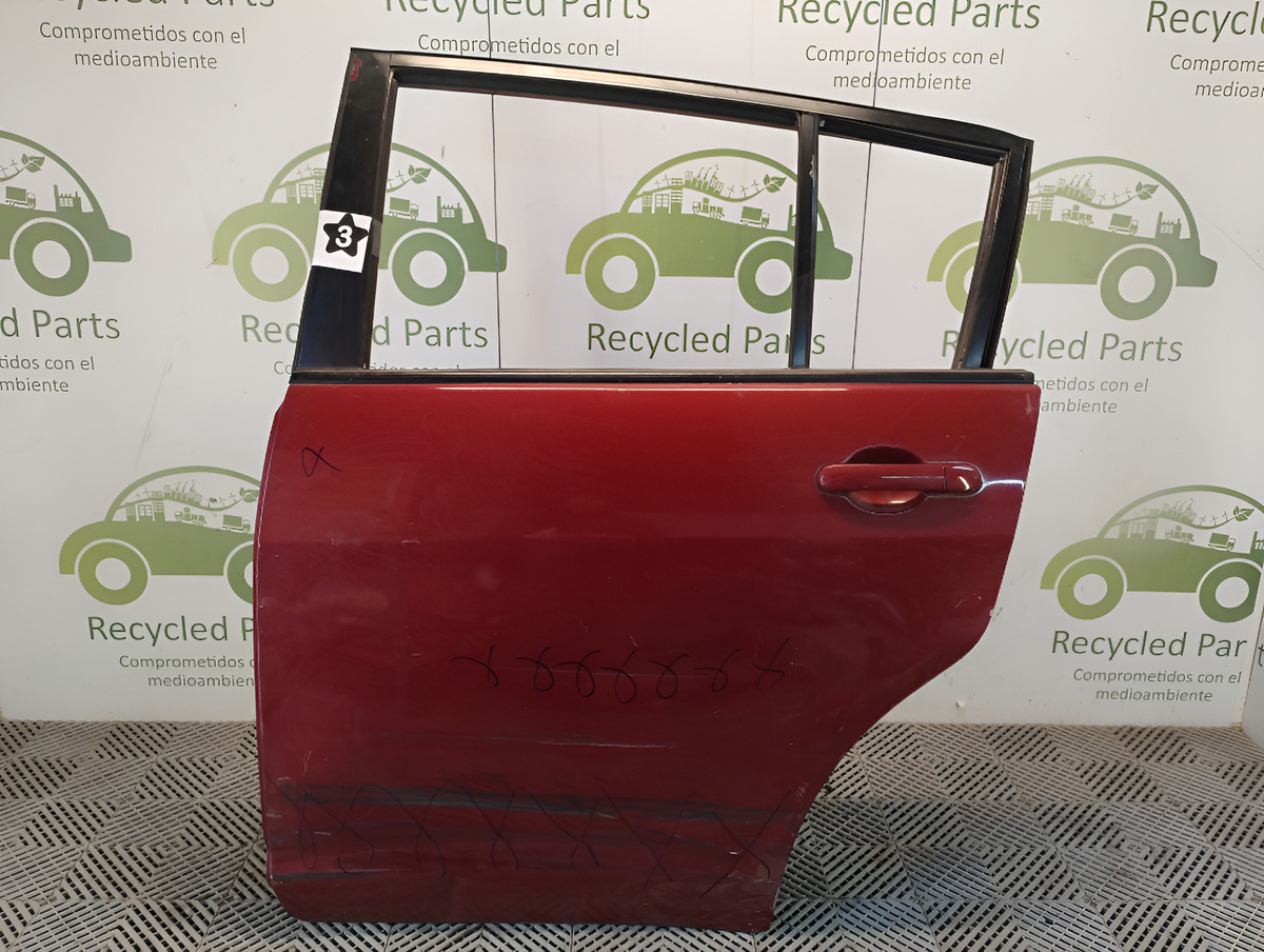 Puerta Trasera Izquierda Nissan Tiida 5p (05513797)