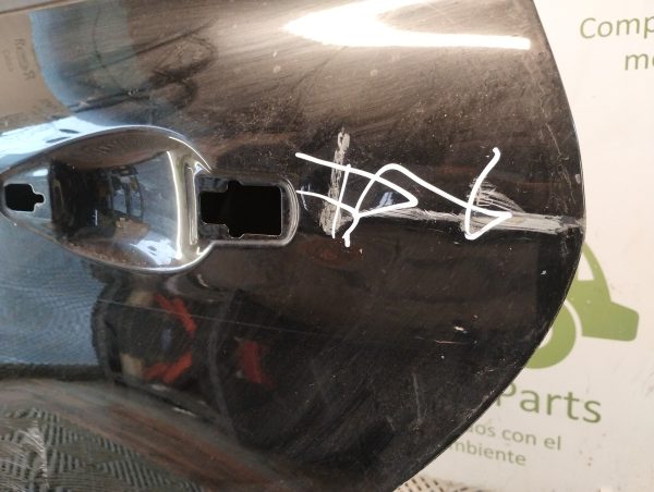 Puerta Trasera Izquierda Peugeot 208 (03668588)