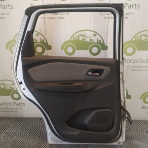 Puerta Trasera Izquierda Chevrolet Spin (06028555)