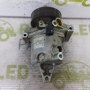 Compresor De A/a Nissan Note 1.6 (05686908)