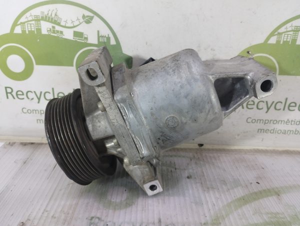 Compresor De A/a Renault Nuevo Sandero 1.6 (05194267)