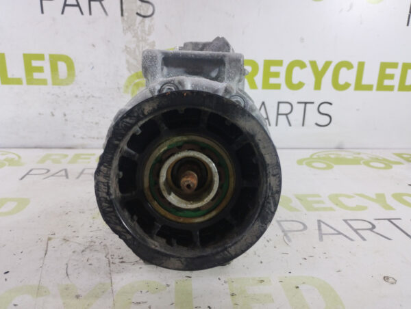 Compresor De A/a Audi Q7 3.0 (04824412)