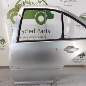 Puerta Trasera Izquierda Vw Bora (04369140)