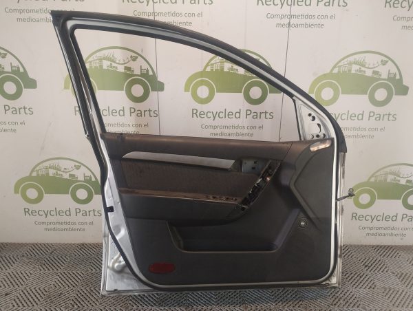 Puerta Delantera Izquierda Chevrolet Aveo (06328651)