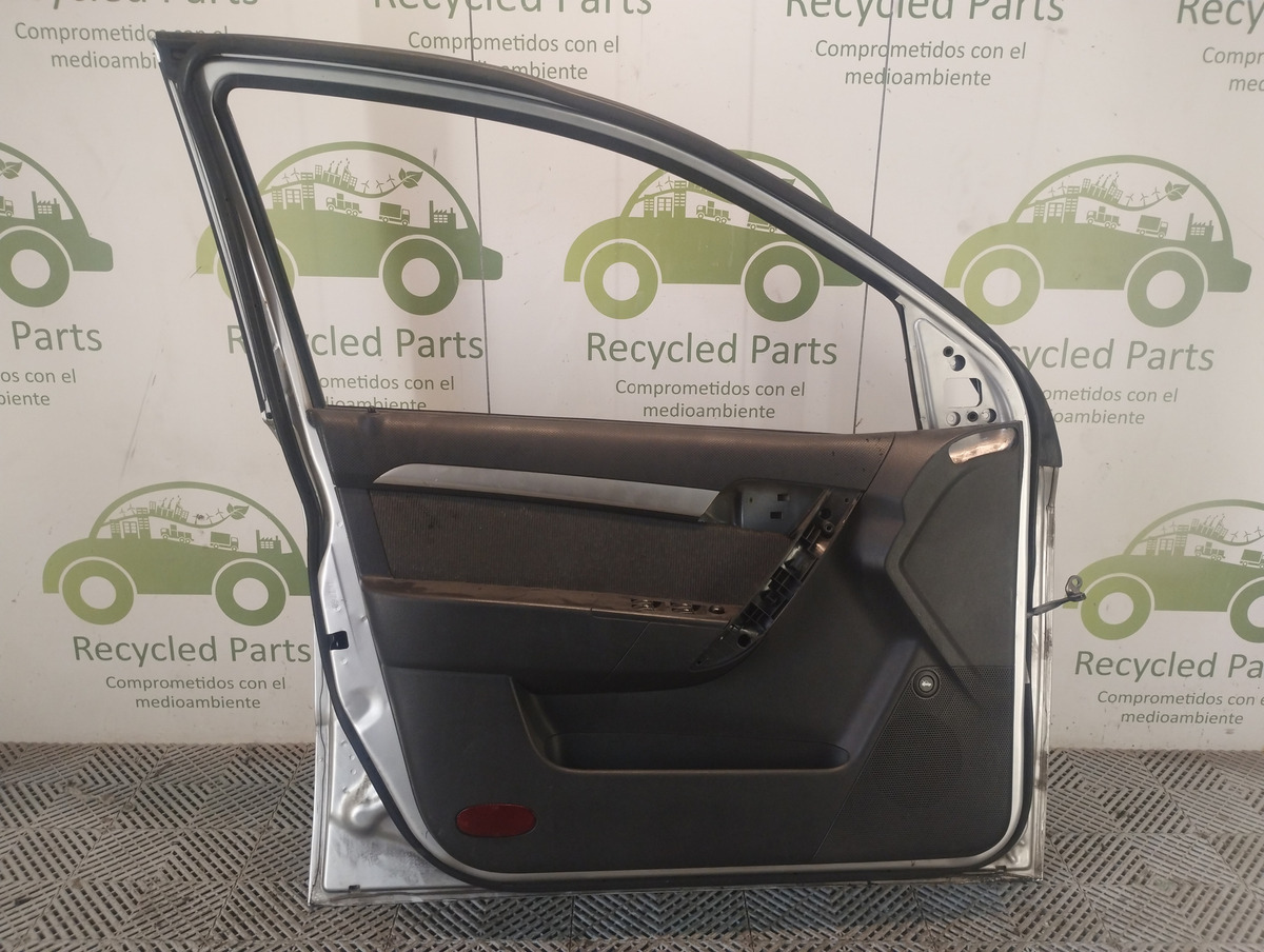 Puerta Delantera Izquierda Chevrolet Aveo (06328651)