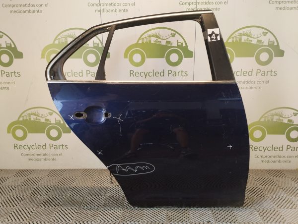 Puerta Trasera Derecha Vw Vento Lv (05402638)