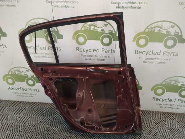 Puerta Trasera Izquierda Renault Megane 2 4p (05647089)