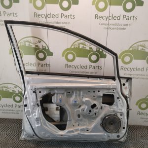 Puerta Delantera Izquierda Nissan Tiida (05075814)