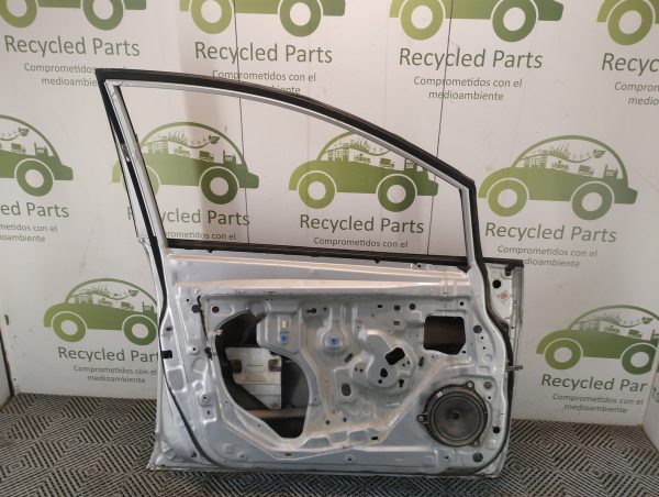 Puerta Delantera Izquierda Nissan Tiida (05075814)