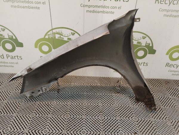 Guardabarro Derecho Chevrolet Classic (04783032)