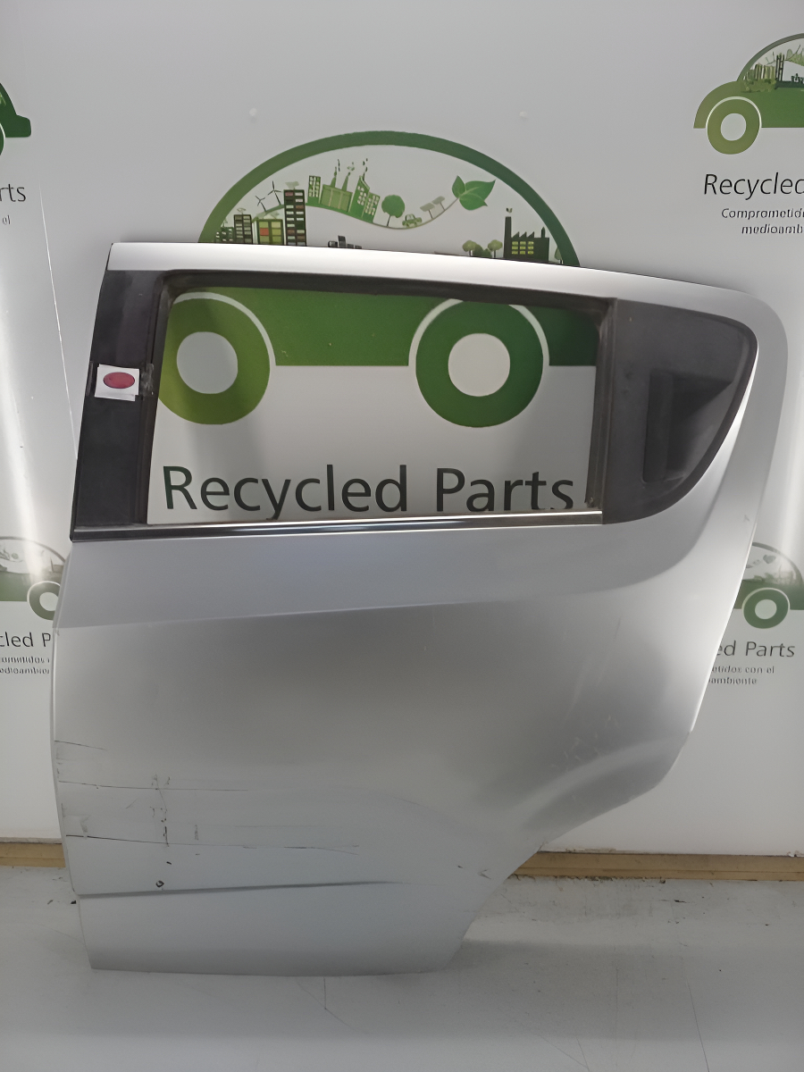 Puerta Trasera Izquierda Chevrolet Sonic 5p (02750469)