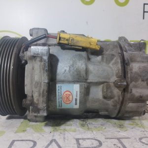 Compresor De A/a Peugeot 308 1.6 (05982524)