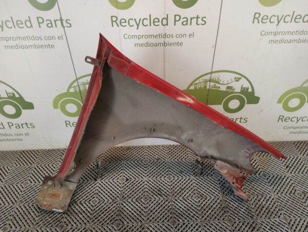 Guardabarro Izquierdo Fiat Strada F2 (05126824)