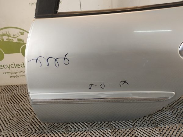 Puerta Trasera Izquierda Peugeot 207 (05992994)