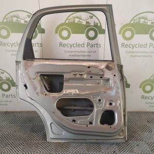Puerta Trasera Izquierda Chevrolet Corsa 2 (06317851)