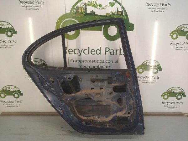 Puerta Trasera Izquierda Renault Megane (03951355)
