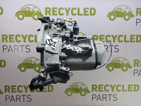 Caja De Velocidades Peugeot 208 1.5 8v (04410975) Lp