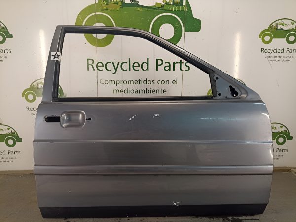 Puerta Delantera Derecha Vw Santana (04424129)