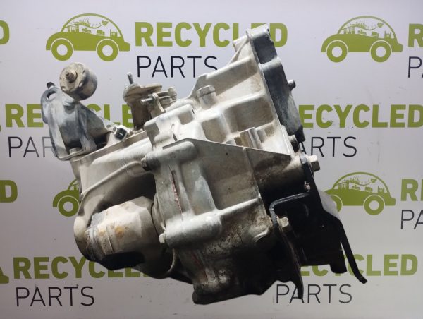 Caja De Velocidades Toyota Etios 1.5 (06530183)