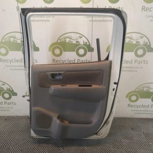 Puerta Trasera Derecha Toyota Hilux (03740665)