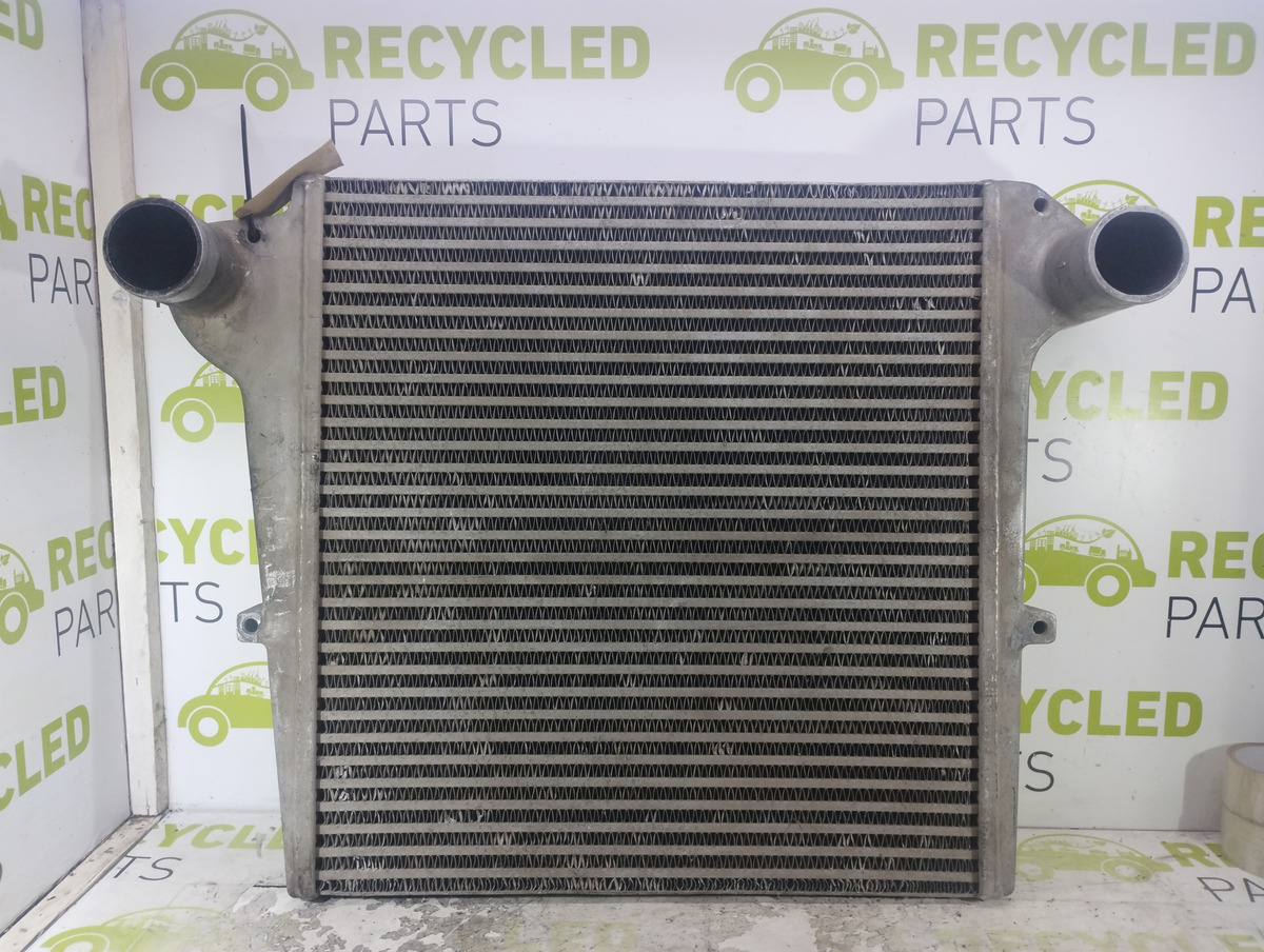 Intercooler Iveco 450e32t (03368848)