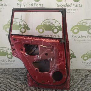 Puerta Trasera Izquierda Toyota Corolla Cross (04800226)
