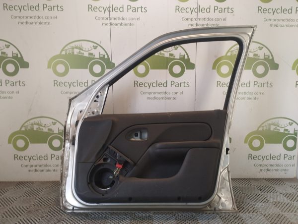 Puerta Delantera Derecha Renault Clio Mio (06213819)