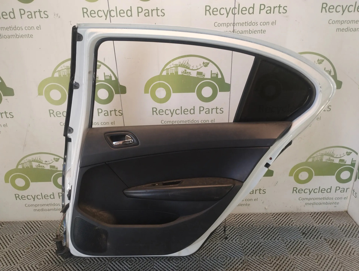 Puerta Trasera Derecha Peugeot 408 (06353718)