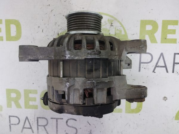 Alternador Toyota Hilux 2.4 (05755081)