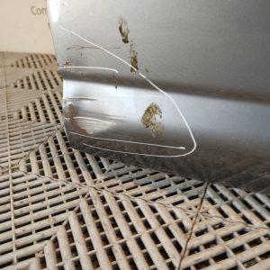 Puerta Delantera Derecha Nissan Tiida (04983643)