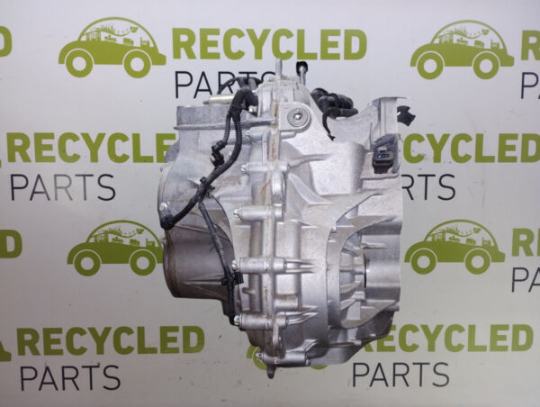 Caja De Velocidades Mercedes Benz A200 1.3 At (04411384)