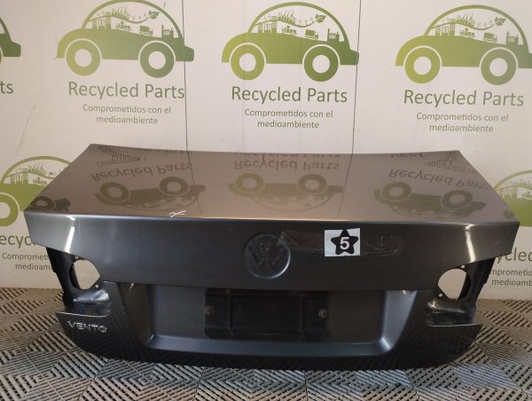 Tapa De Baul Vw Vento Lv (04835773)