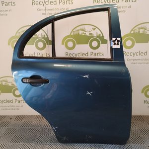 Puerta Trasera Derecha Nissan March (04864721)