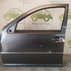 Puerta Delantera Izquierda Vw Bora (05975798)