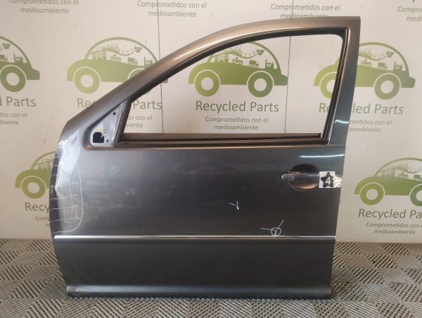 Puerta Delantera Izquierda Vw Bora (05975798)