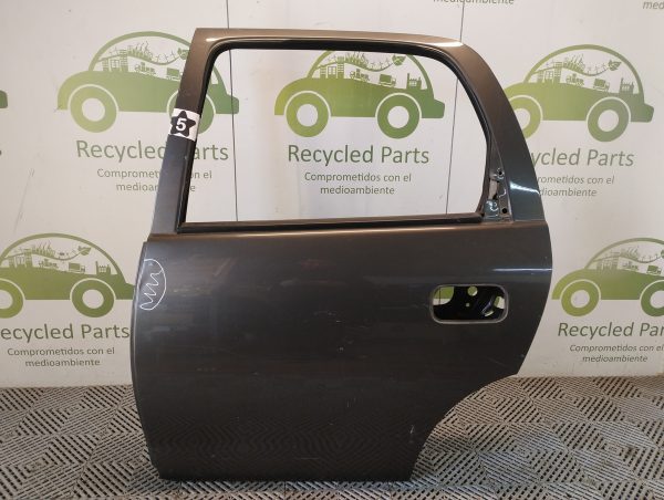Puerta Trasera Izquierda Chevrolet Corsa (05700212)