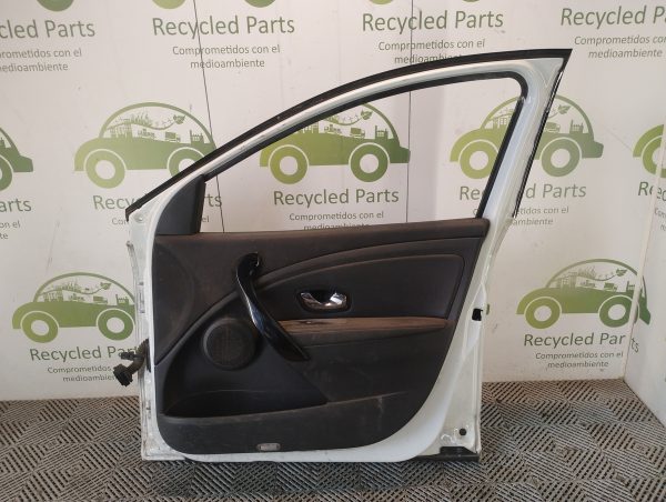 Puerta Delantera Derecha Renault Fluence (06009096)