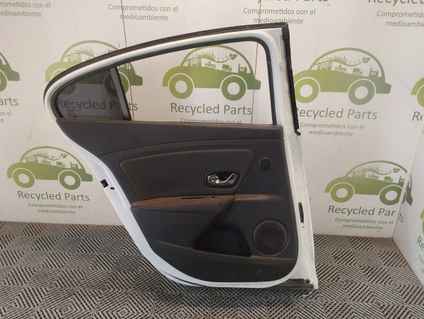 Puerta Trasera Izquierda Renault Fluence (06009091)