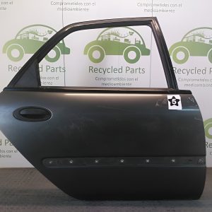 Puerta Trasera Derecha Renault Laguna Lv (04377773)