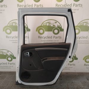 Puerta Trasera Derecha Renault Duster (05844202)