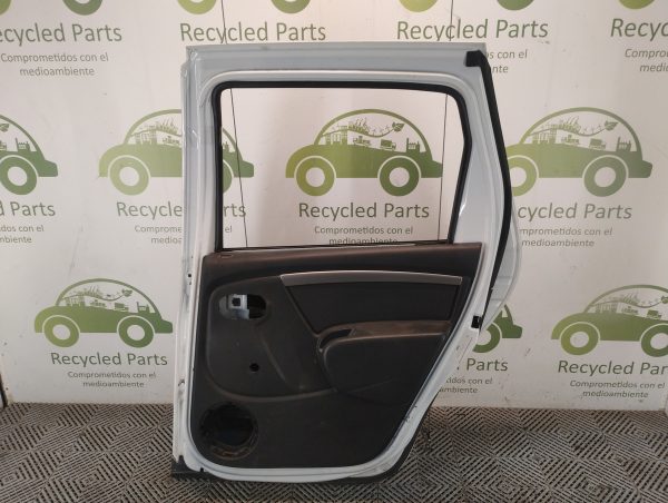Puerta Trasera Derecha Renault Duster (05844202)
