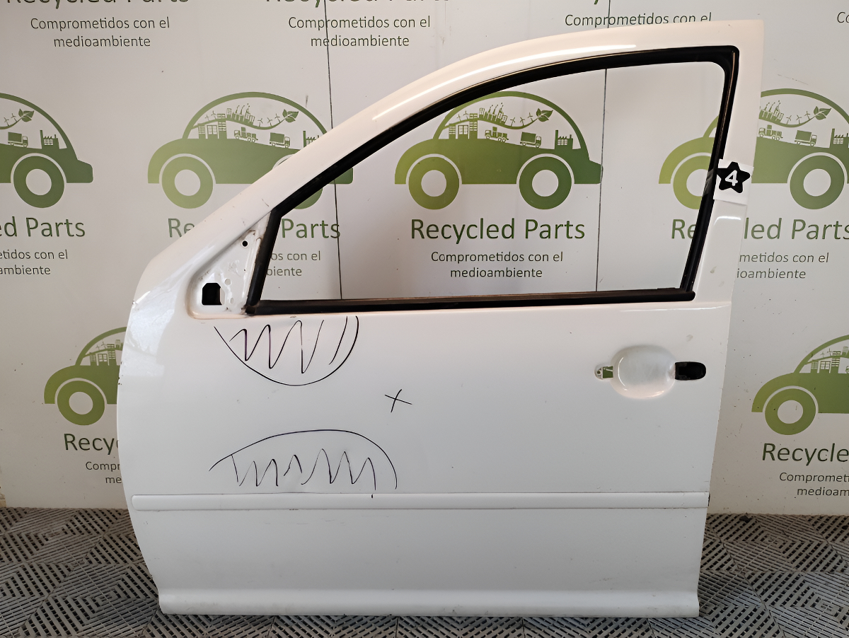 Puerta Delantera Izquierda Vw Bora (05305860)
