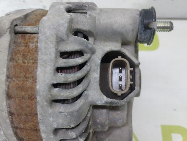 Alternador Nissan Versa 1.6 (05948444)